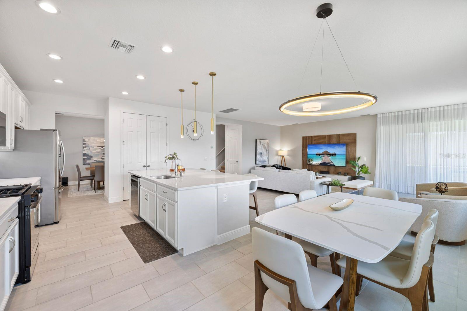 ARDMORE RESERVE PH V - Residential