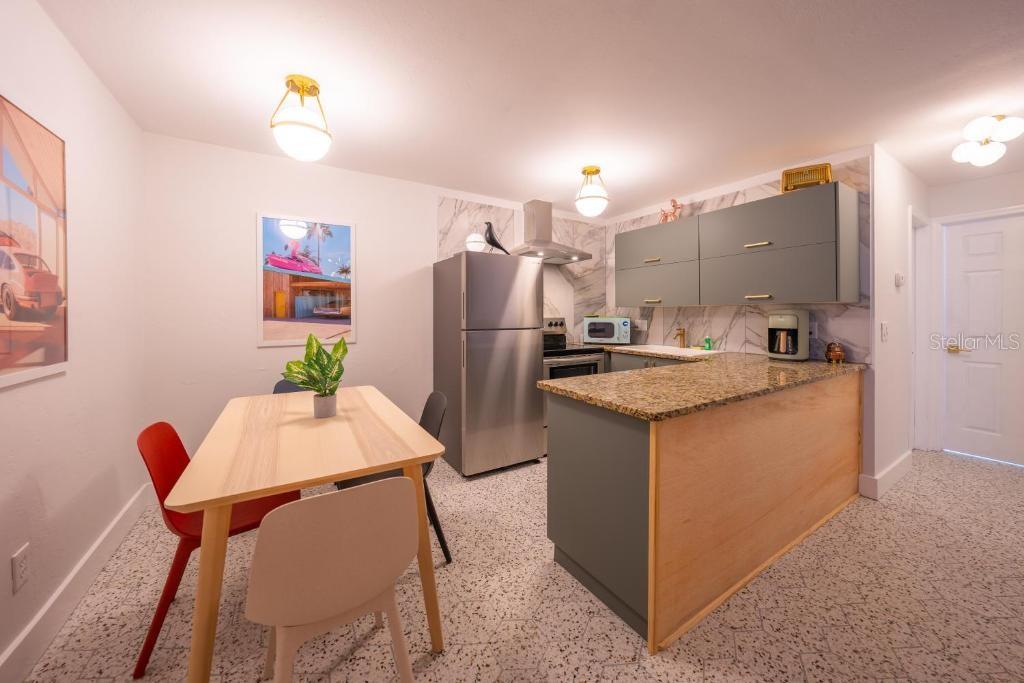 MANDALAY UNIT 5 REP - Commercial Sale