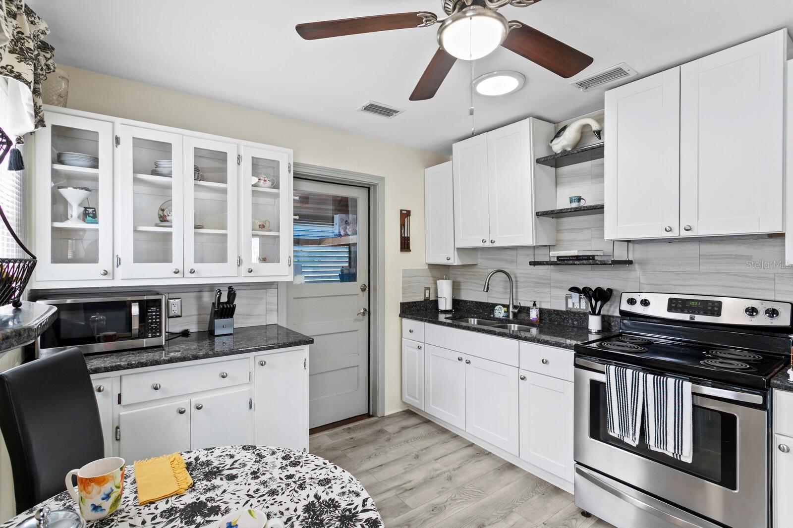 FLORAL VILLA ESTATES - Residential
