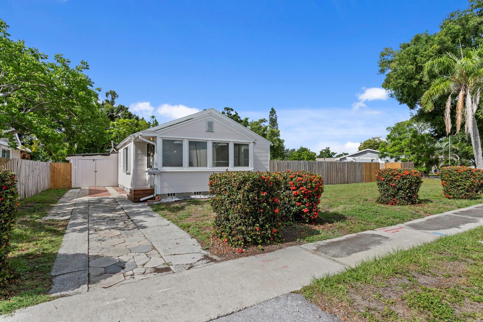 FLORAL VILLA ESTATES - Residential