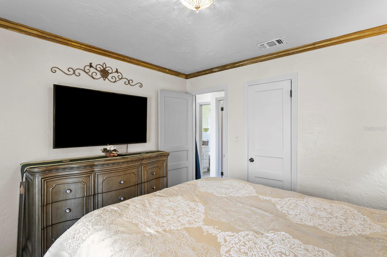 FLORAL VILLA ESTATES - Residential
