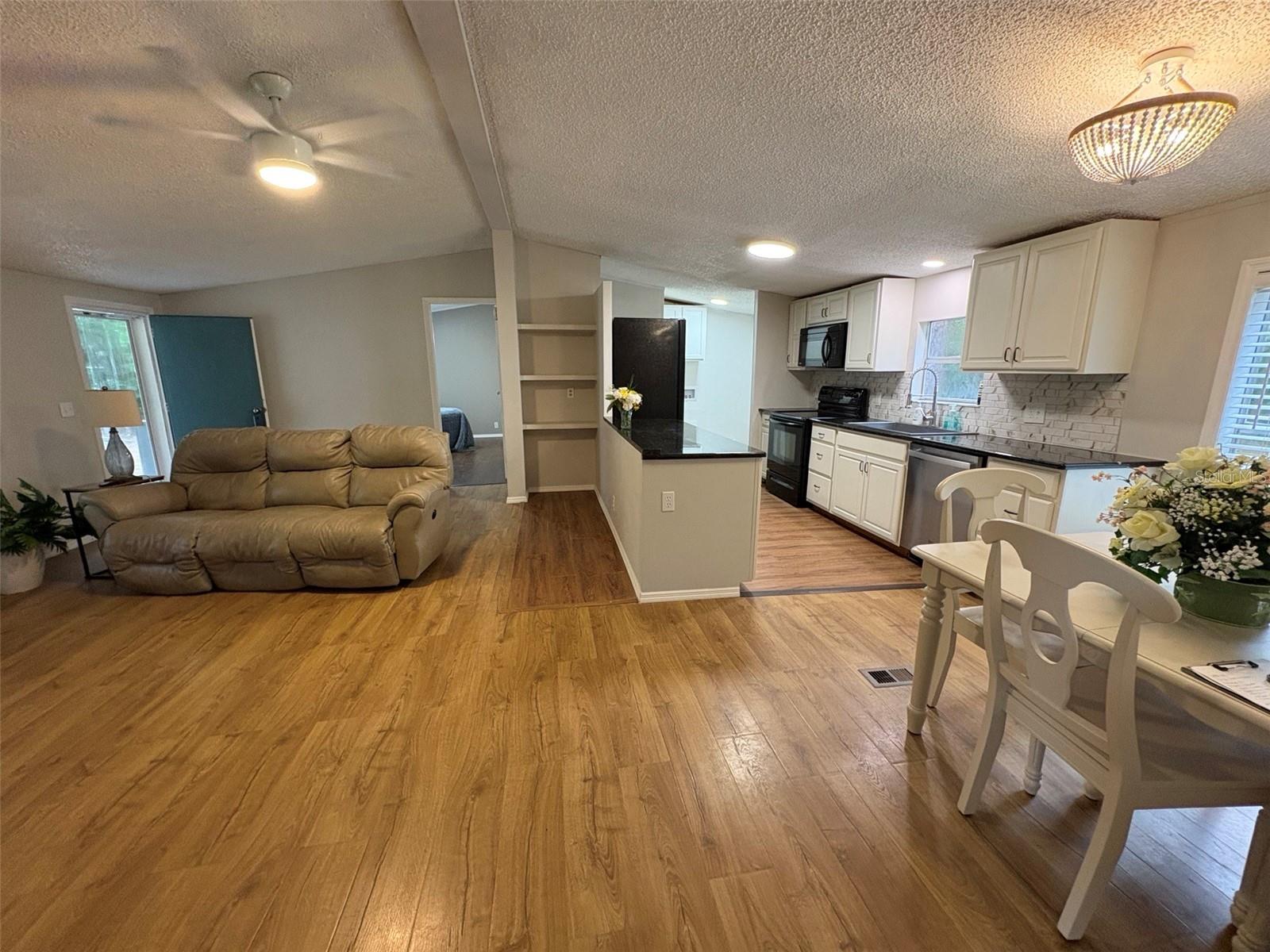 CRYSTAL VIEW - Residential