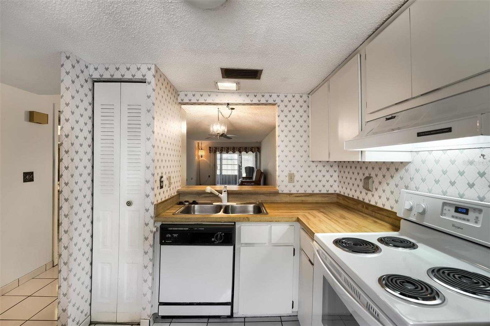 TIMBER OAKS FAIRWAY VILLAS - Residential