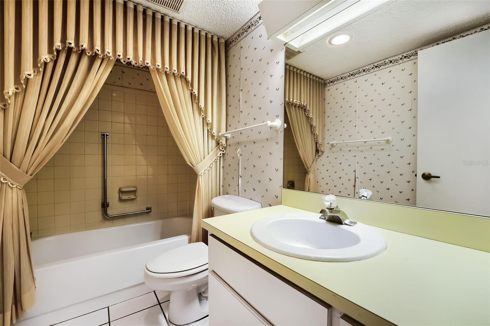 TIMBER OAKS FAIRWAY VILLAS - Residential