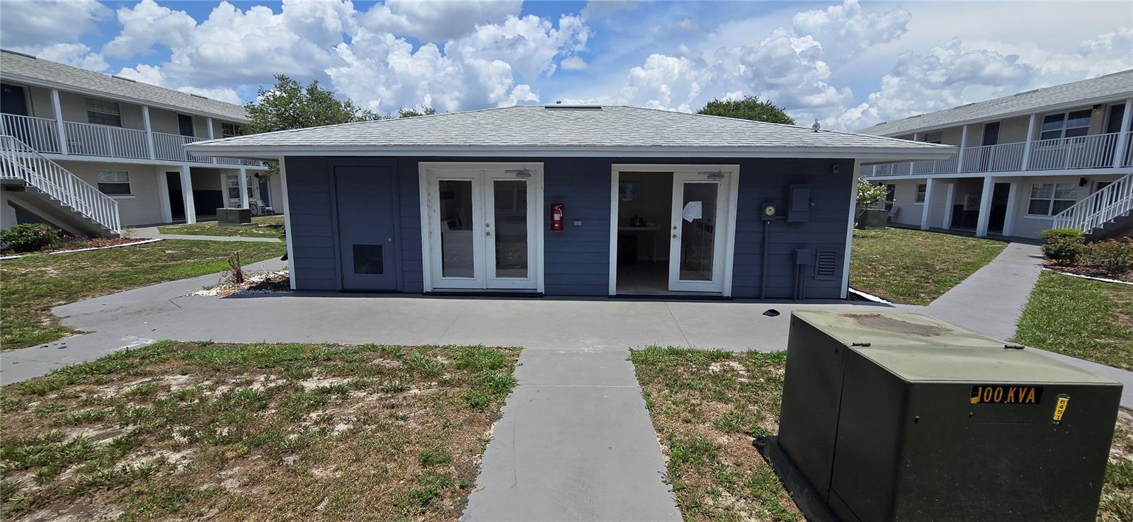 MOUNT DORA, MOUNT DORA COMMONS CONDOMINIUM - Residential