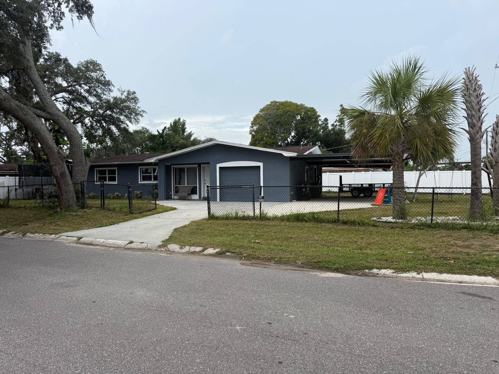 TILSEN MANOR BLKS 2 3 4 5 6 8 - Residential