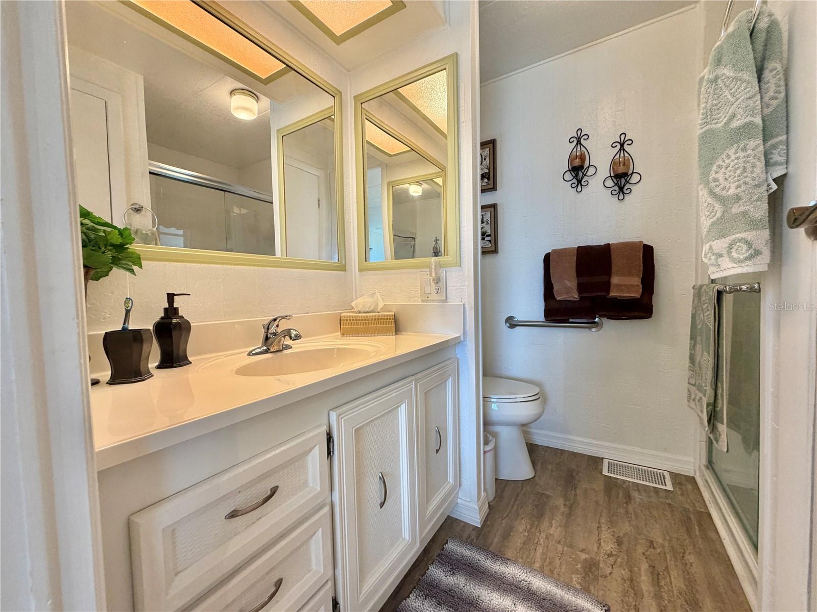 HAWTHORNE AT LEESBURG A COOP - Residential