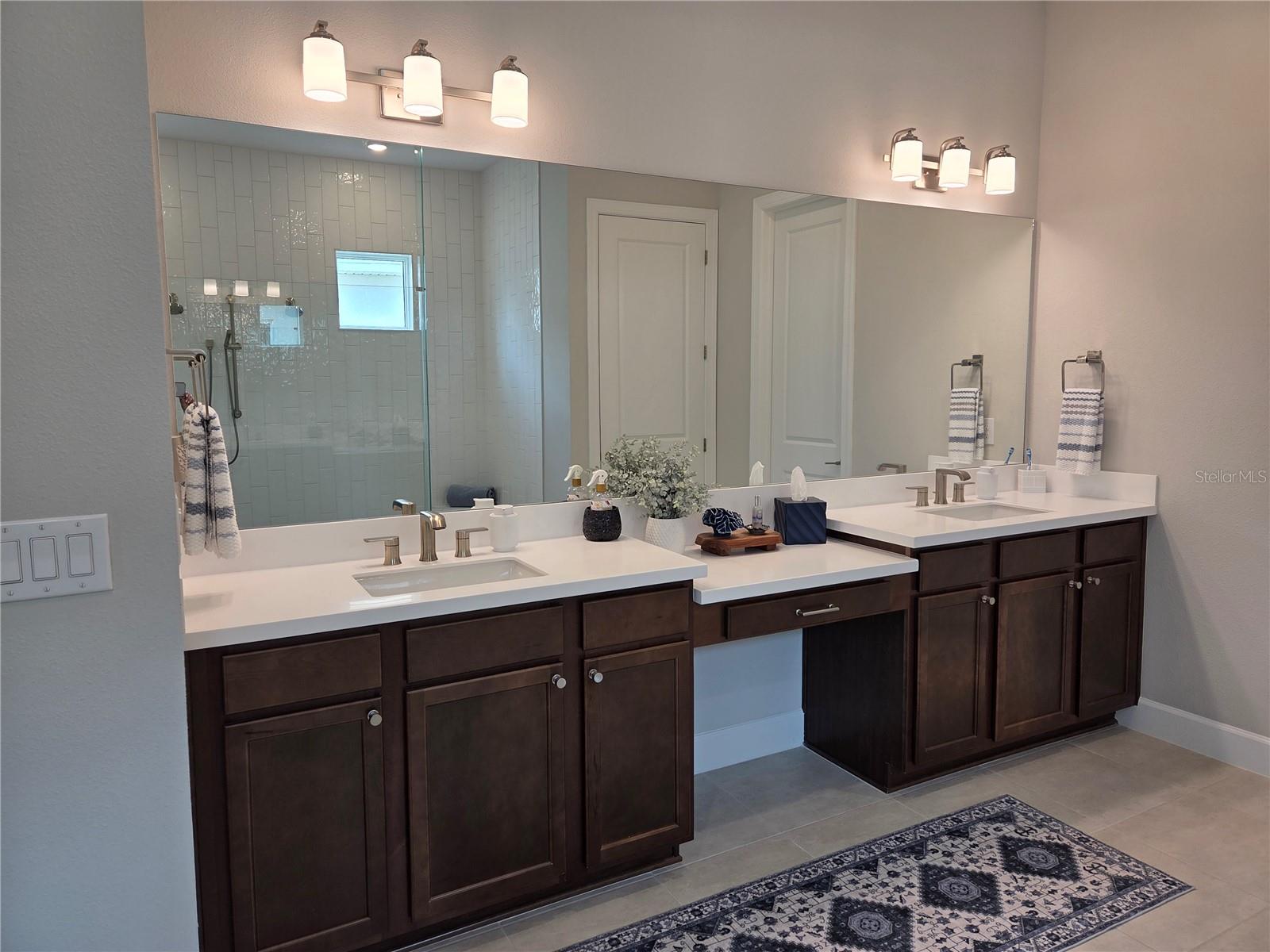 AZARIO ESPLANADE PH VI - Residential Lease