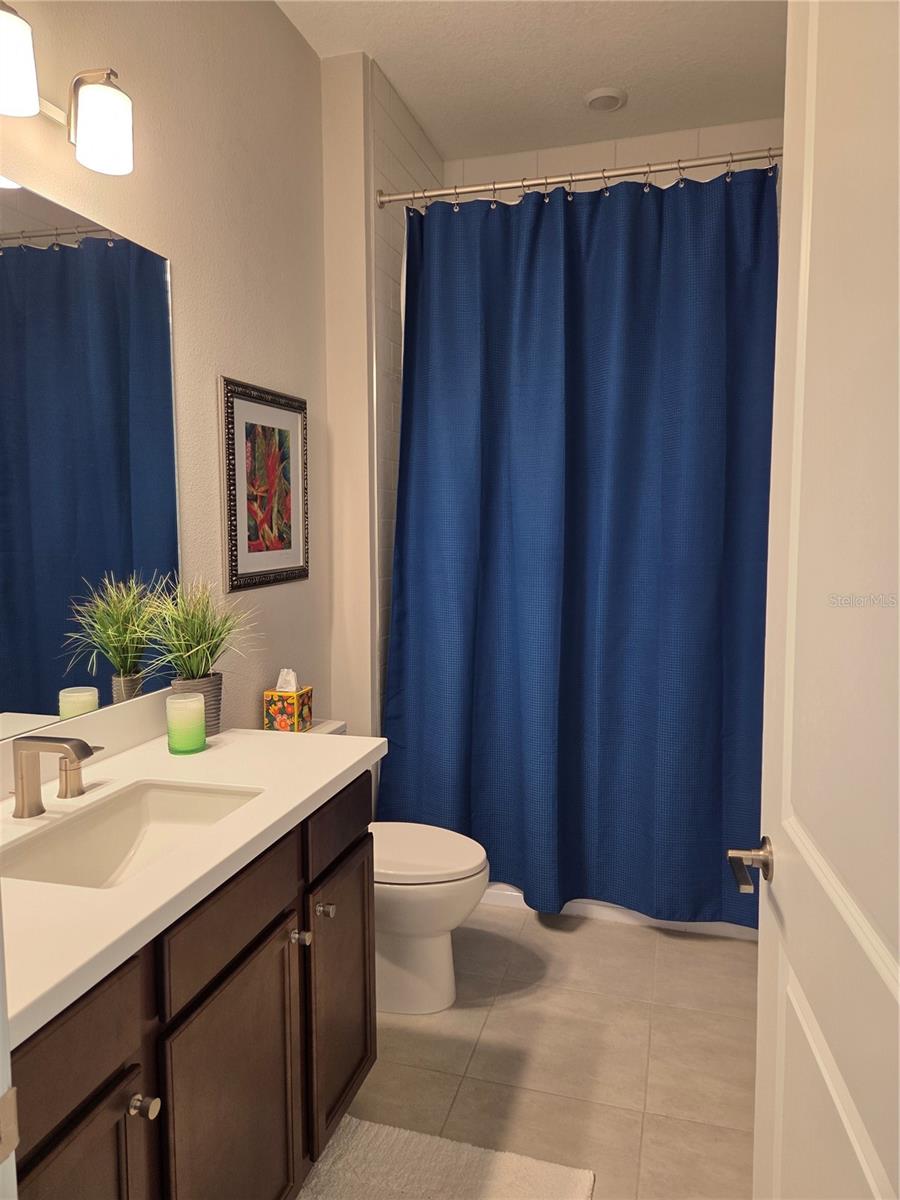 AZARIO ESPLANADE PH VI - Residential Lease