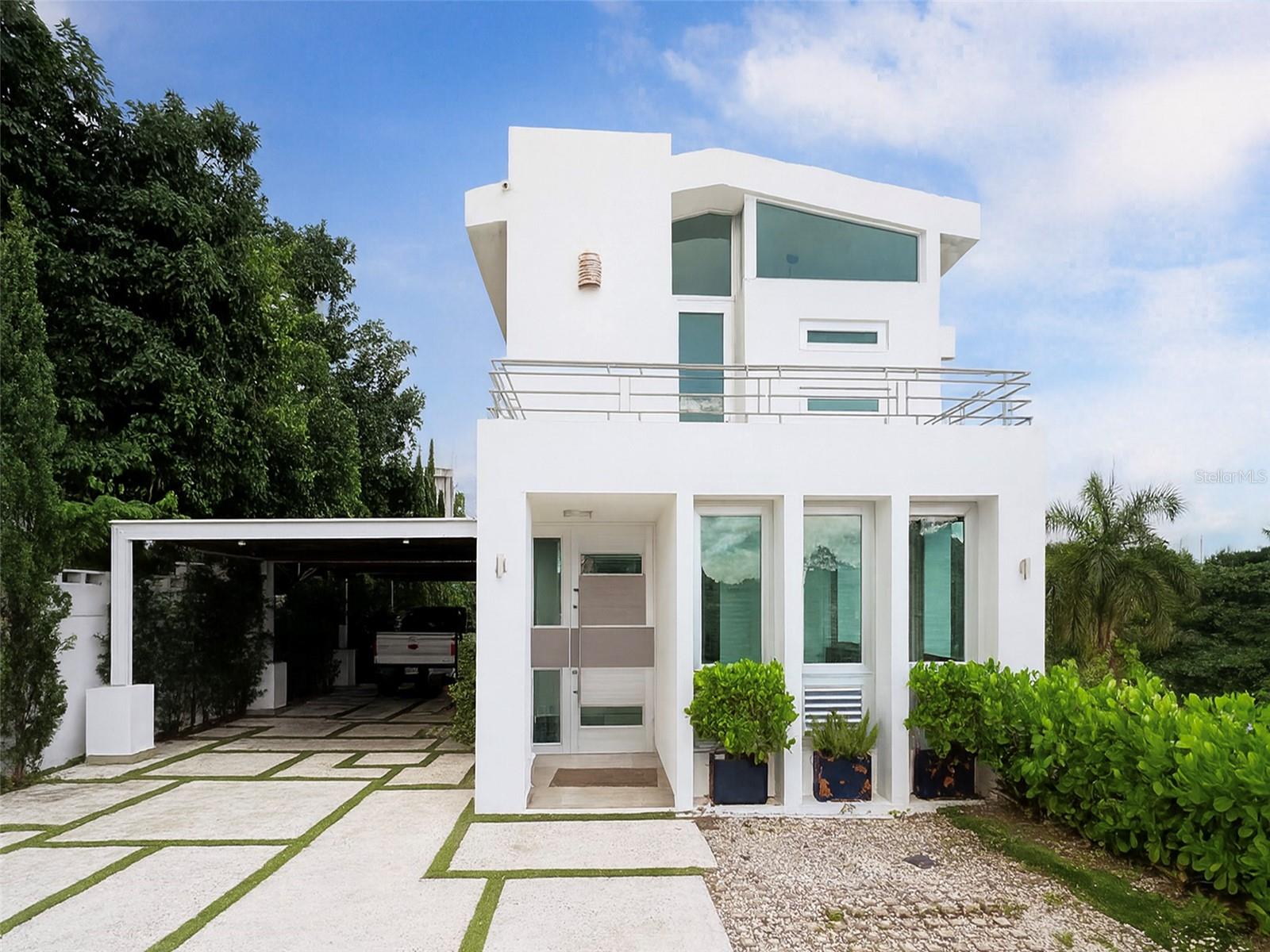 MINILLAS WARD, LA FLORESTA - Residential