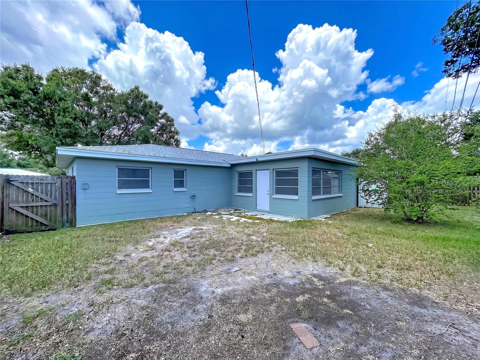 BAY PINES ESTATES - Residential