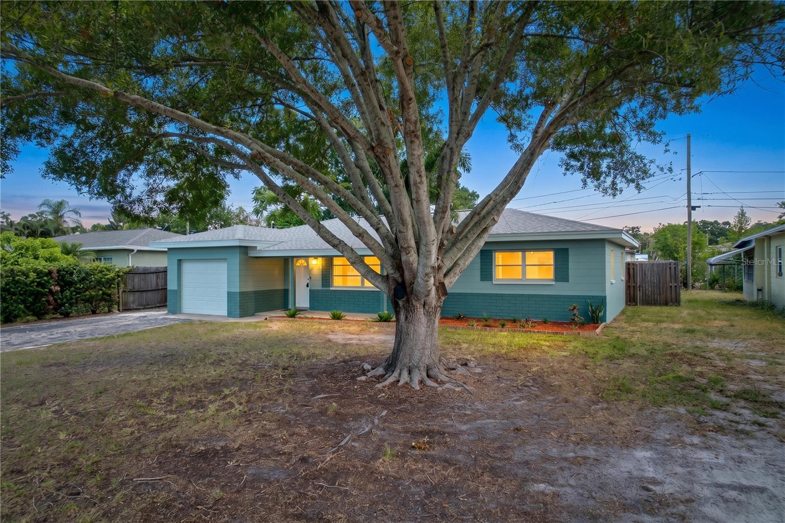 BAY PINES ESTATES - Residential