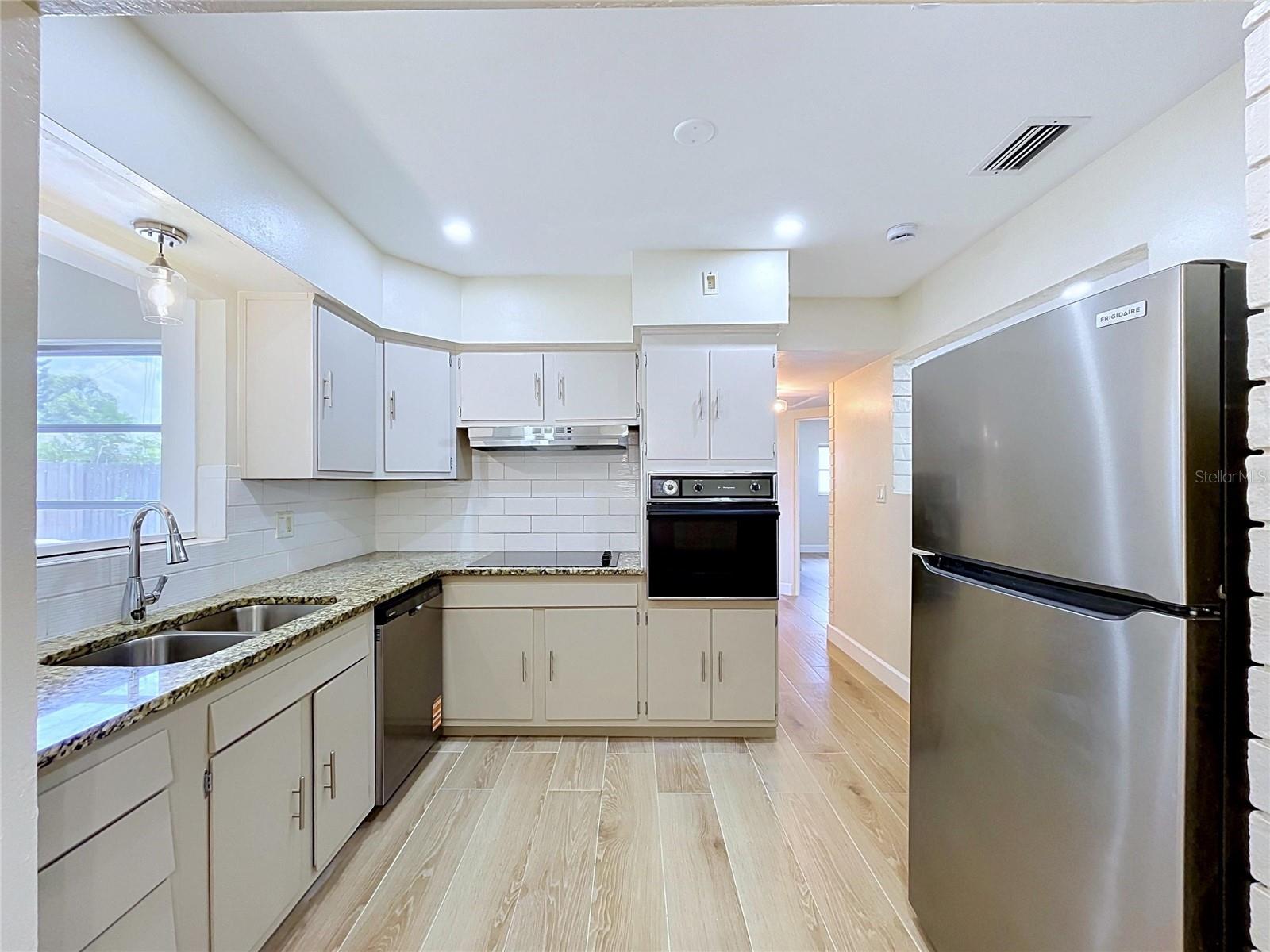 BAY PINES ESTATES - Residential