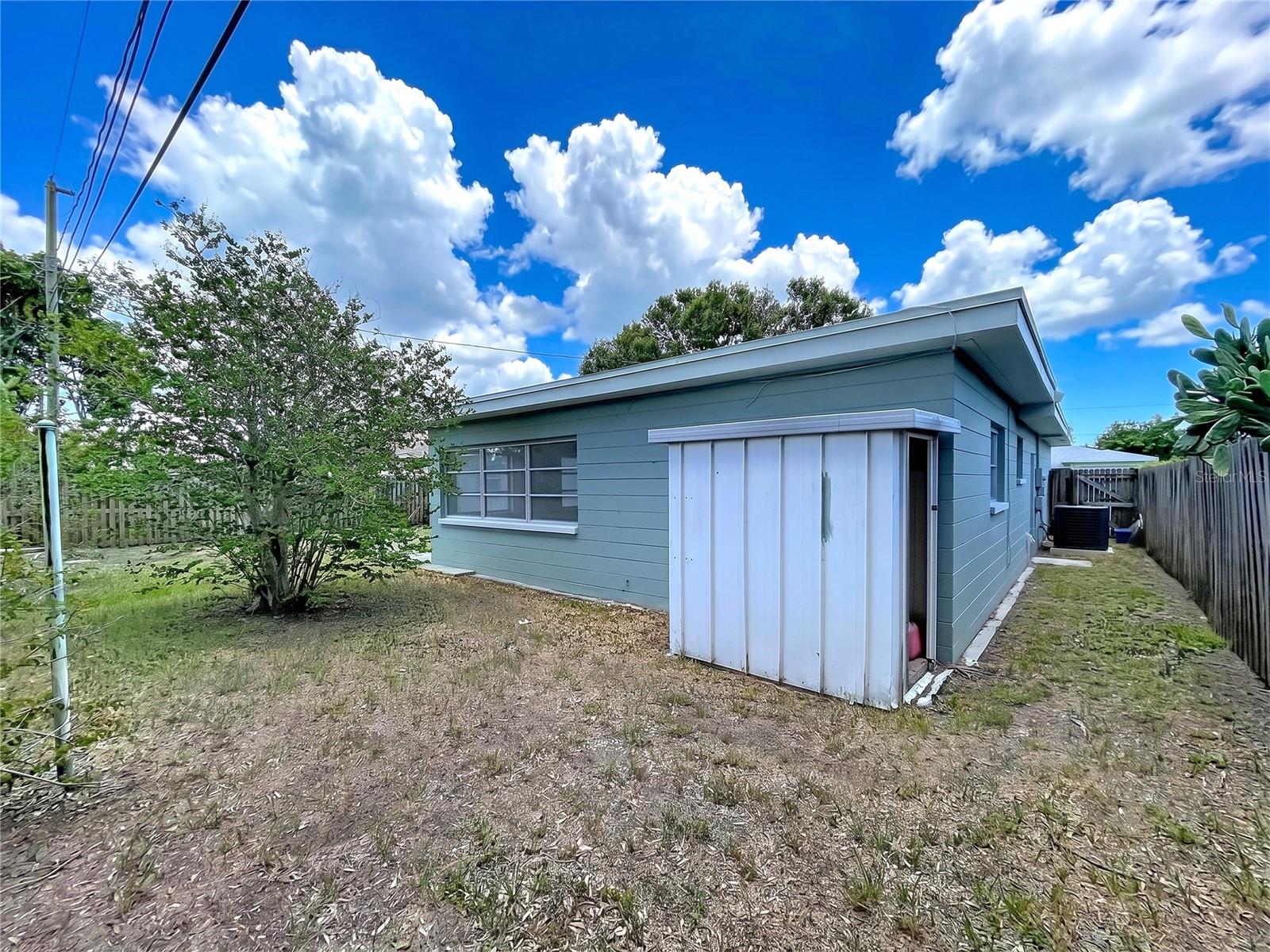 BAY PINES ESTATES - Residential