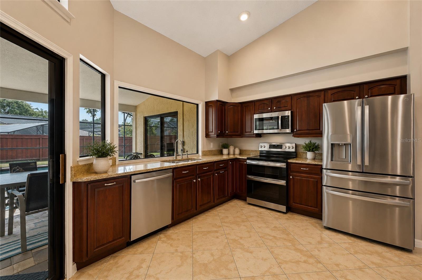 LAKE ROSE POINTE PH 02 - Residential