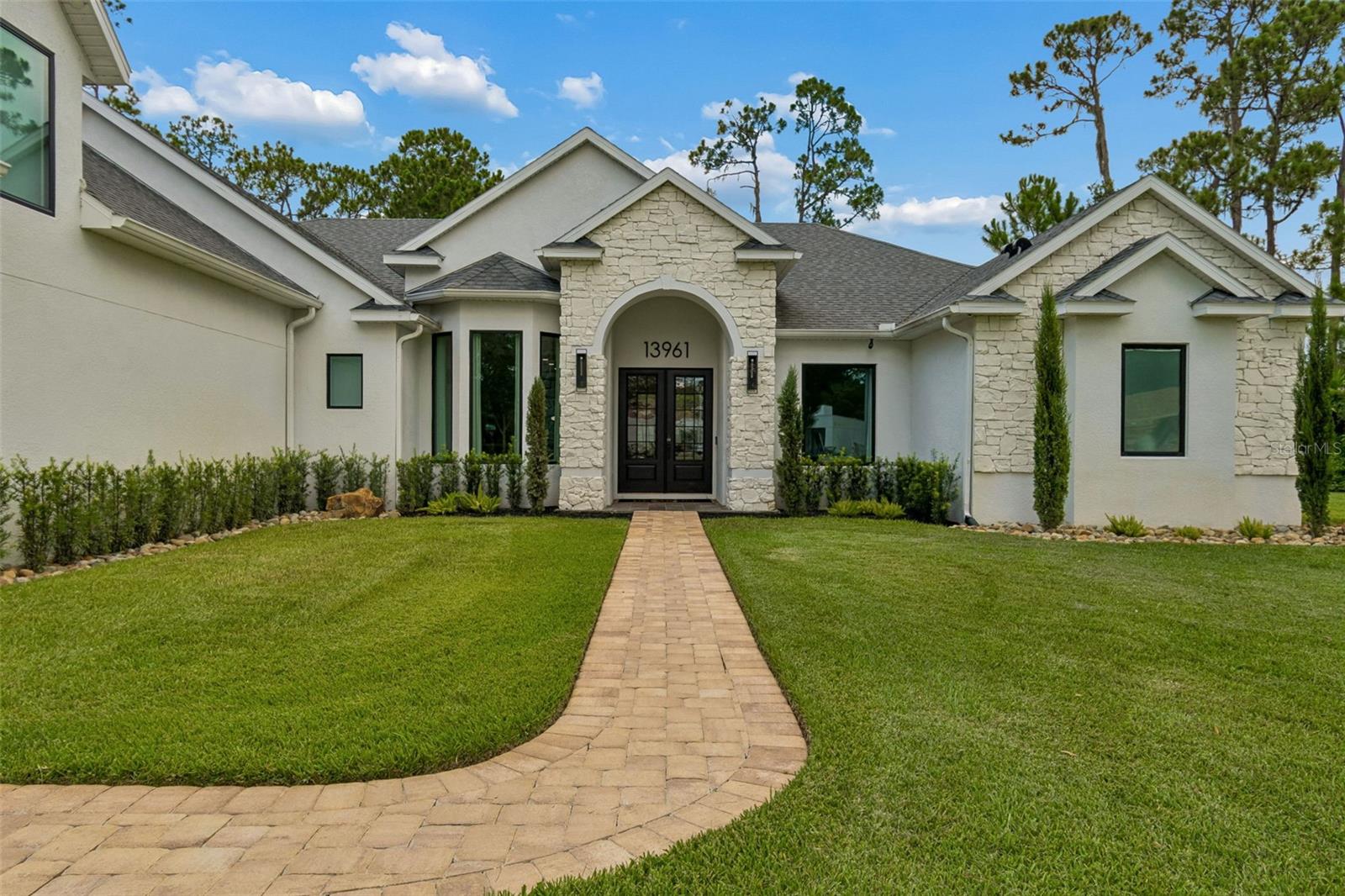 LIVE OAK ESTATES - Residential