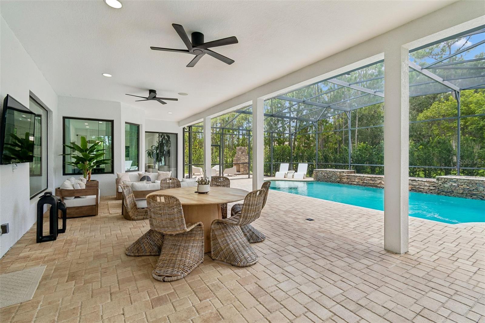 LIVE OAK ESTATES - Residential