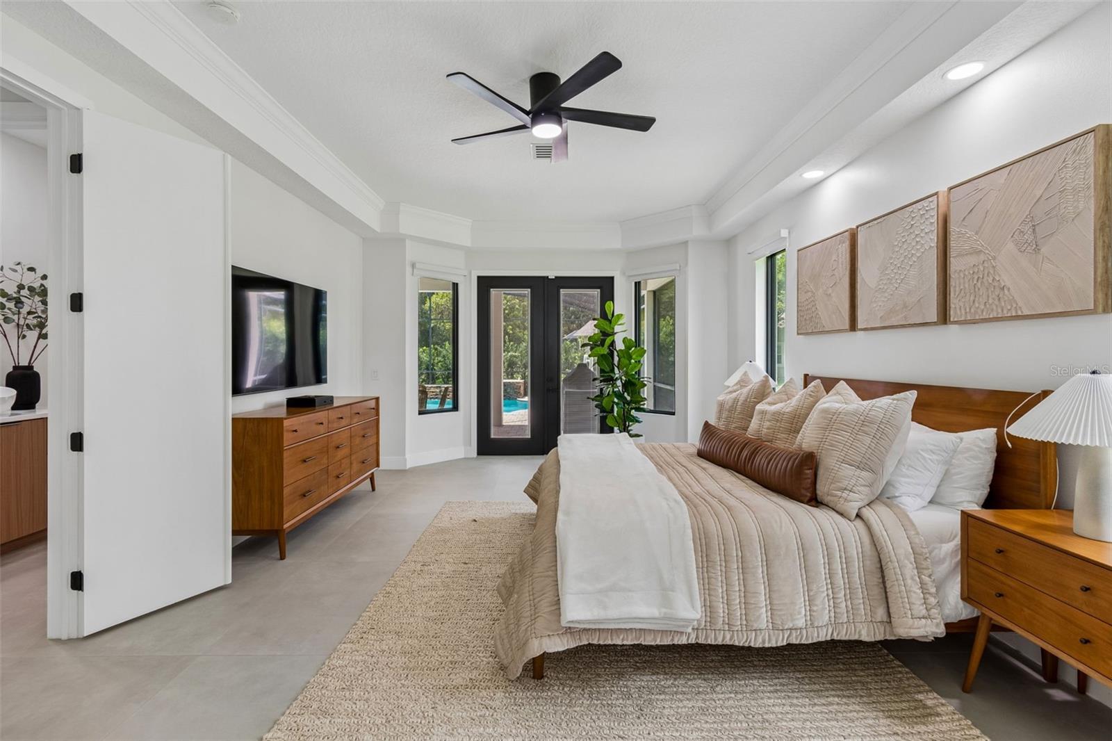 LIVE OAK ESTATES - Residential