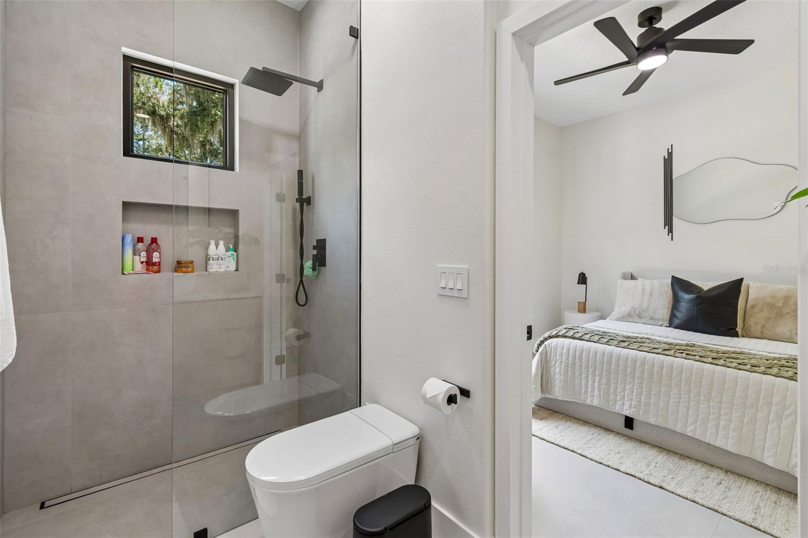 LIVE OAK ESTATES - Residential