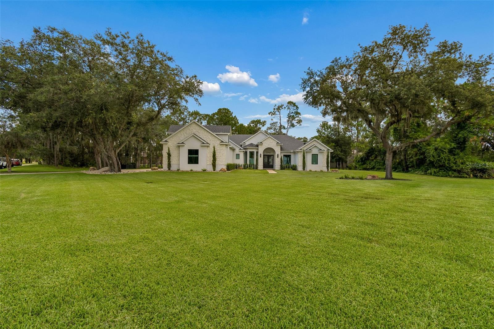 LIVE OAK ESTATES - Residential