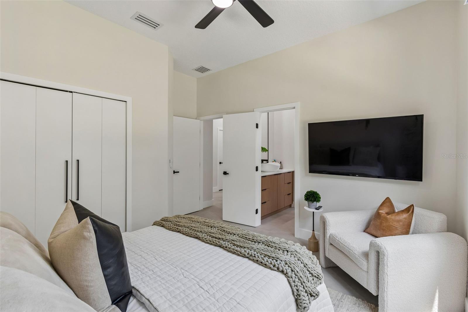 LIVE OAK ESTATES - Residential