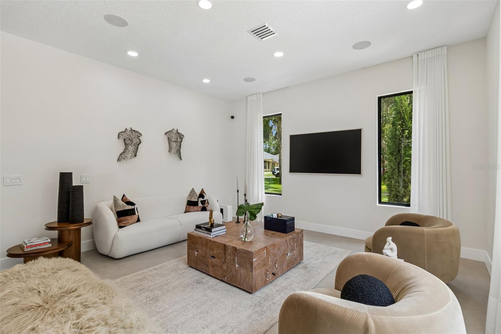 LIVE OAK ESTATES - Residential