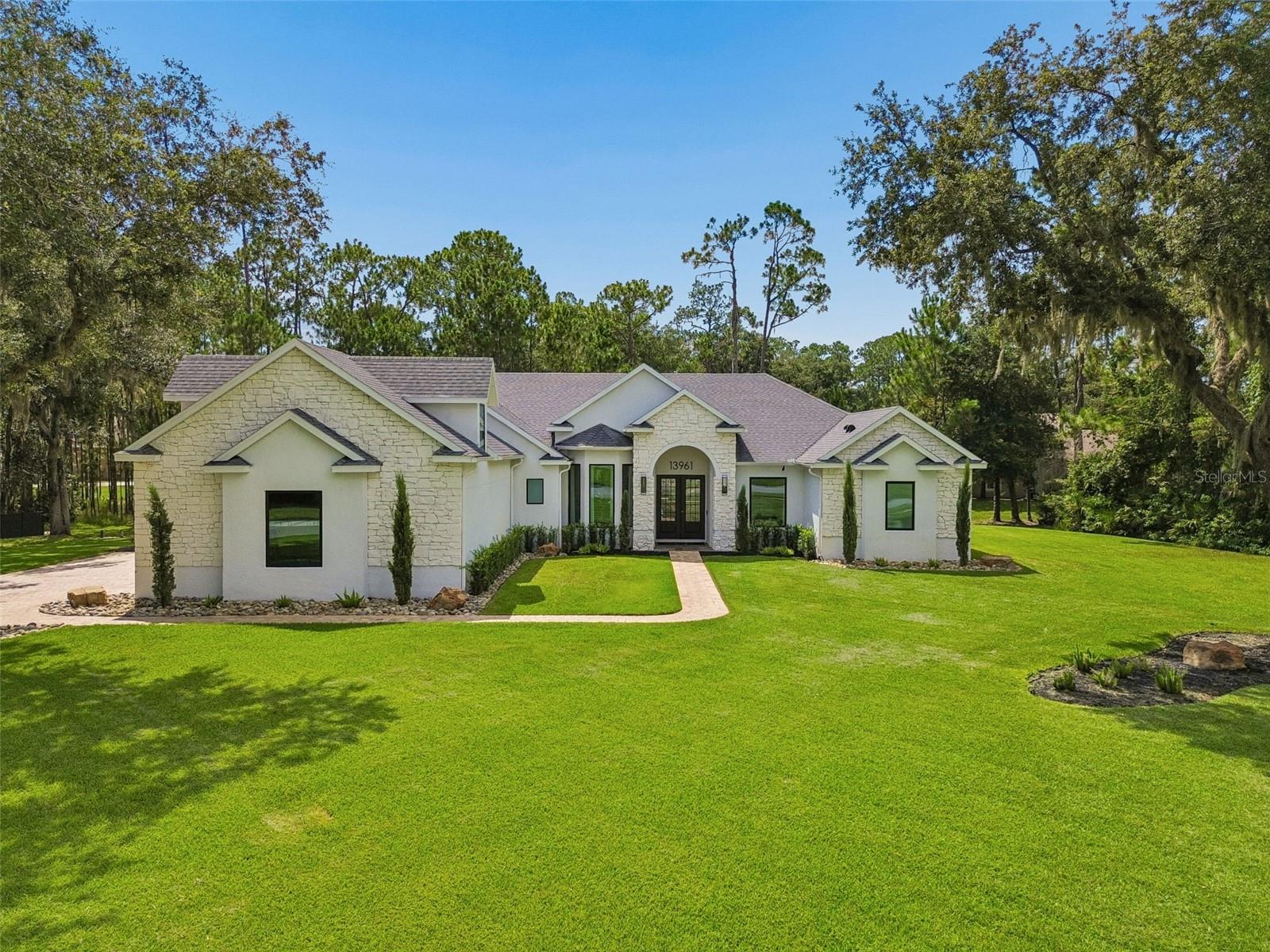 LIVE OAK ESTATES - Residential