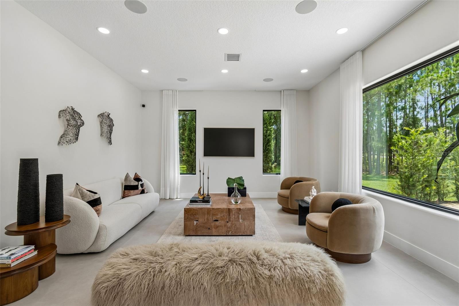 LIVE OAK ESTATES - Residential
