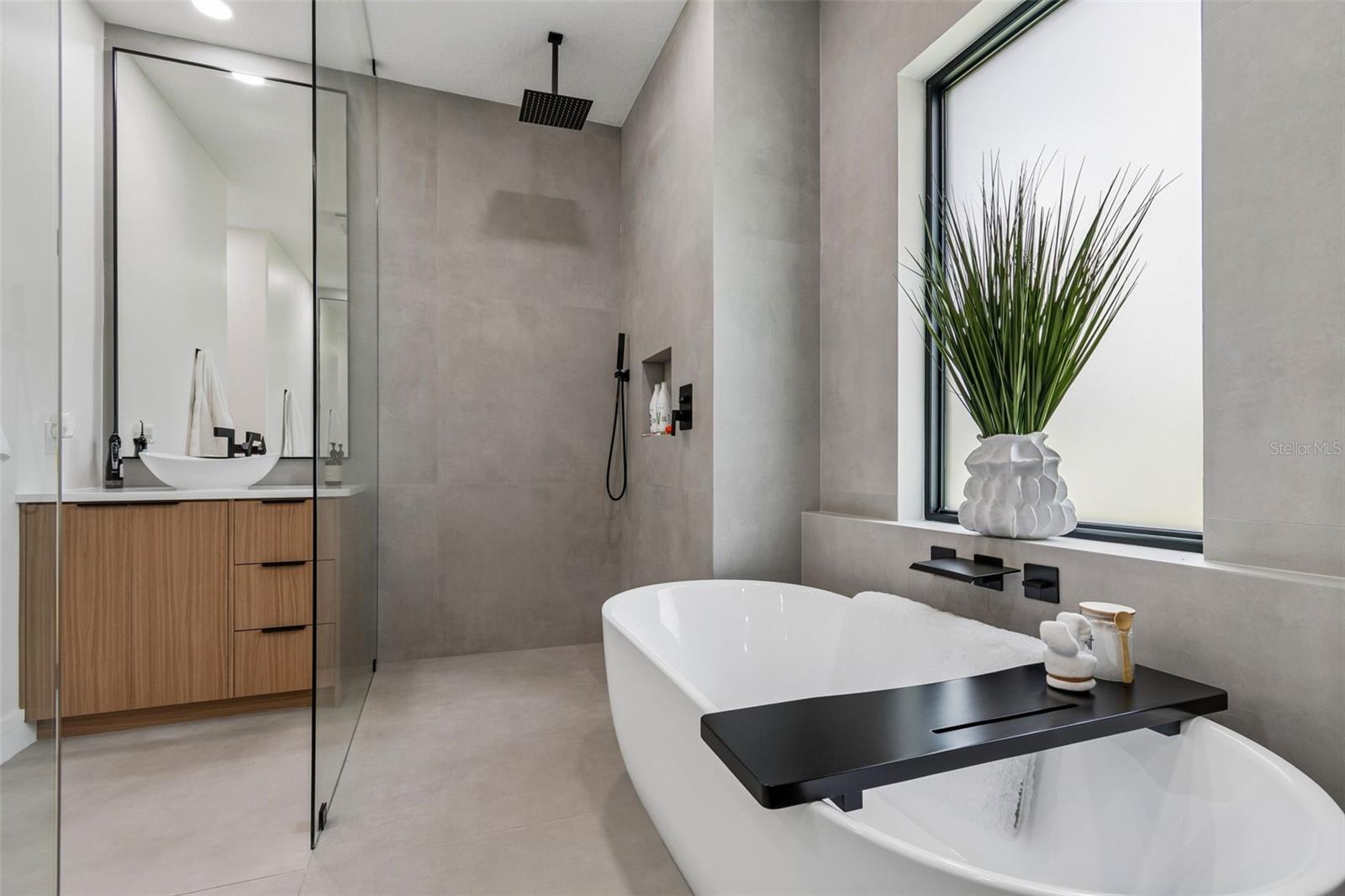 LIVE OAK ESTATES - Residential