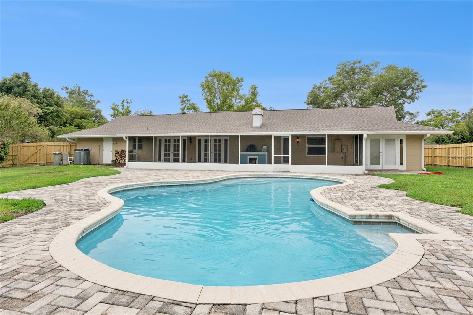 SWEETWATER OAKS - Residential