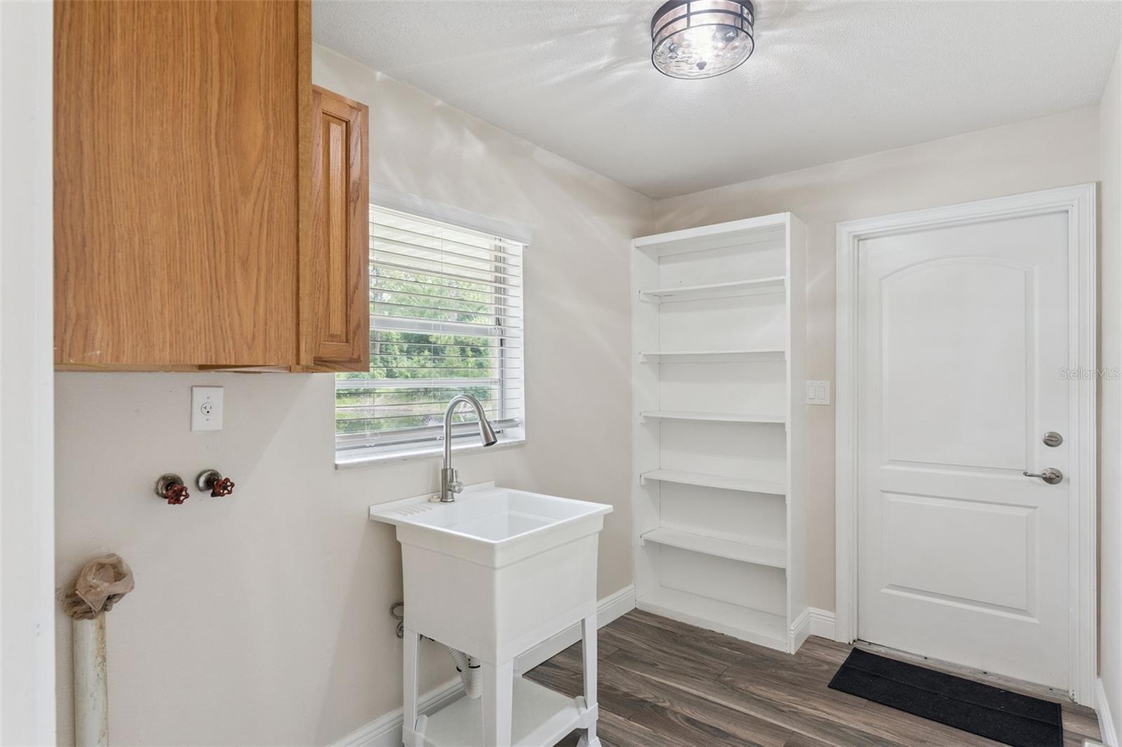 SWEETWATER OAKS - Residential