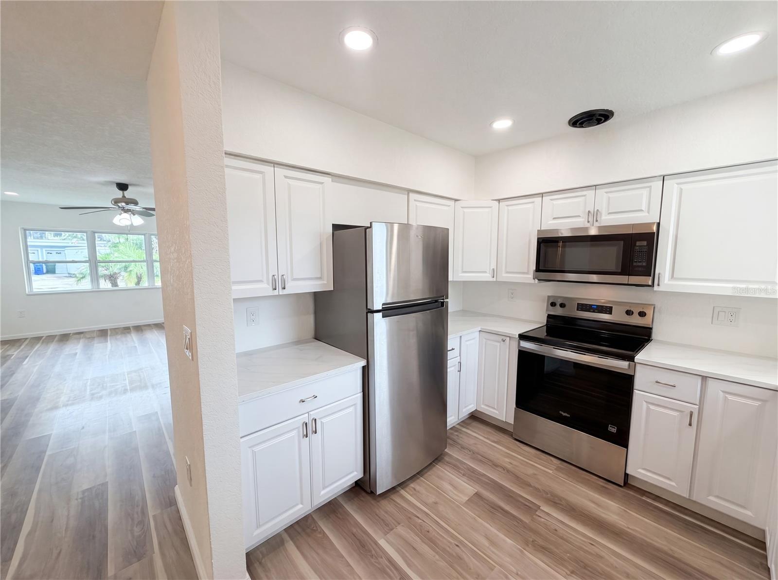 BAYWOOD SHORES 1ST ADD - Residential