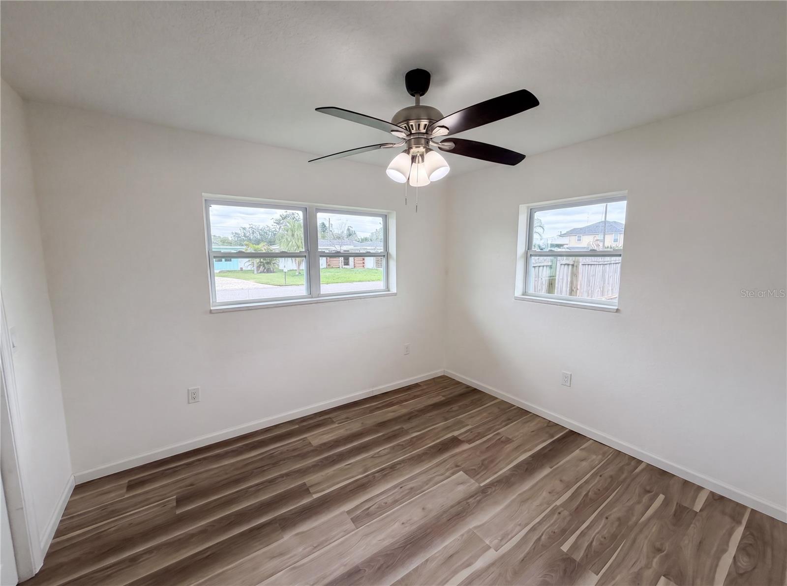 BAYWOOD SHORES 1ST ADD - Residential