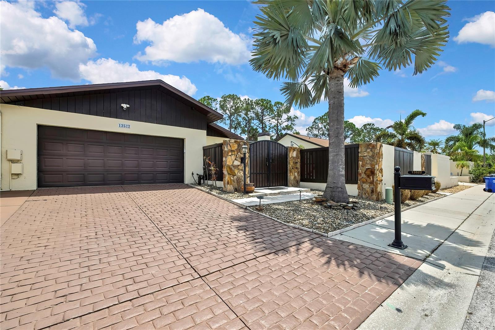 VILLAGE VI OF CARROLLWOOD VILL - Residential