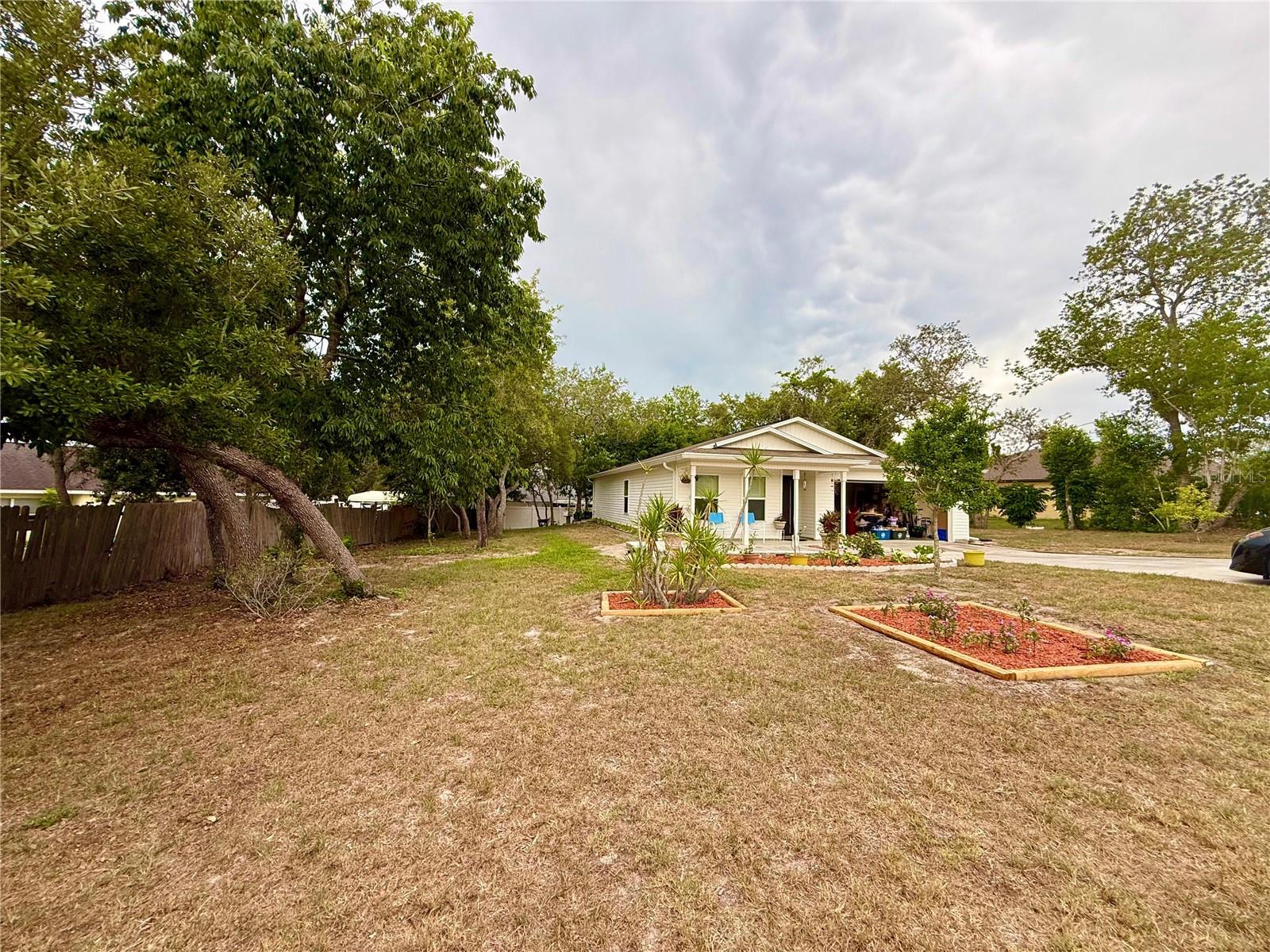SPRING HILL - Residential
