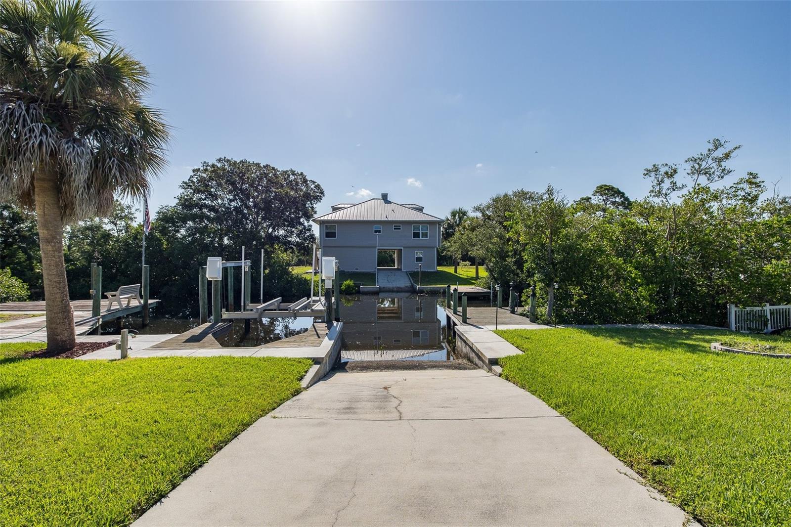 BAILEYS BLUFF ESTATES - Residential