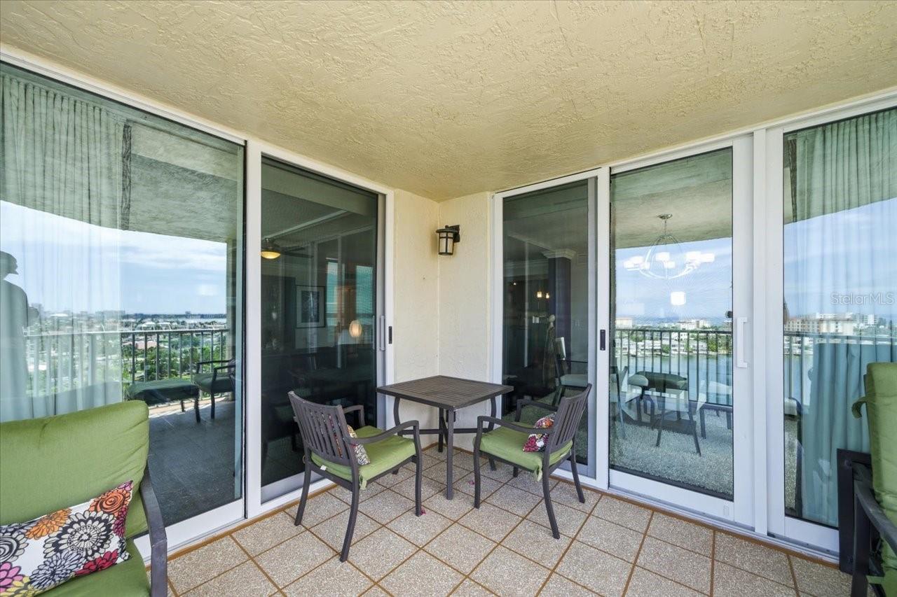 736 ISLAND WAY CONDO - Residential