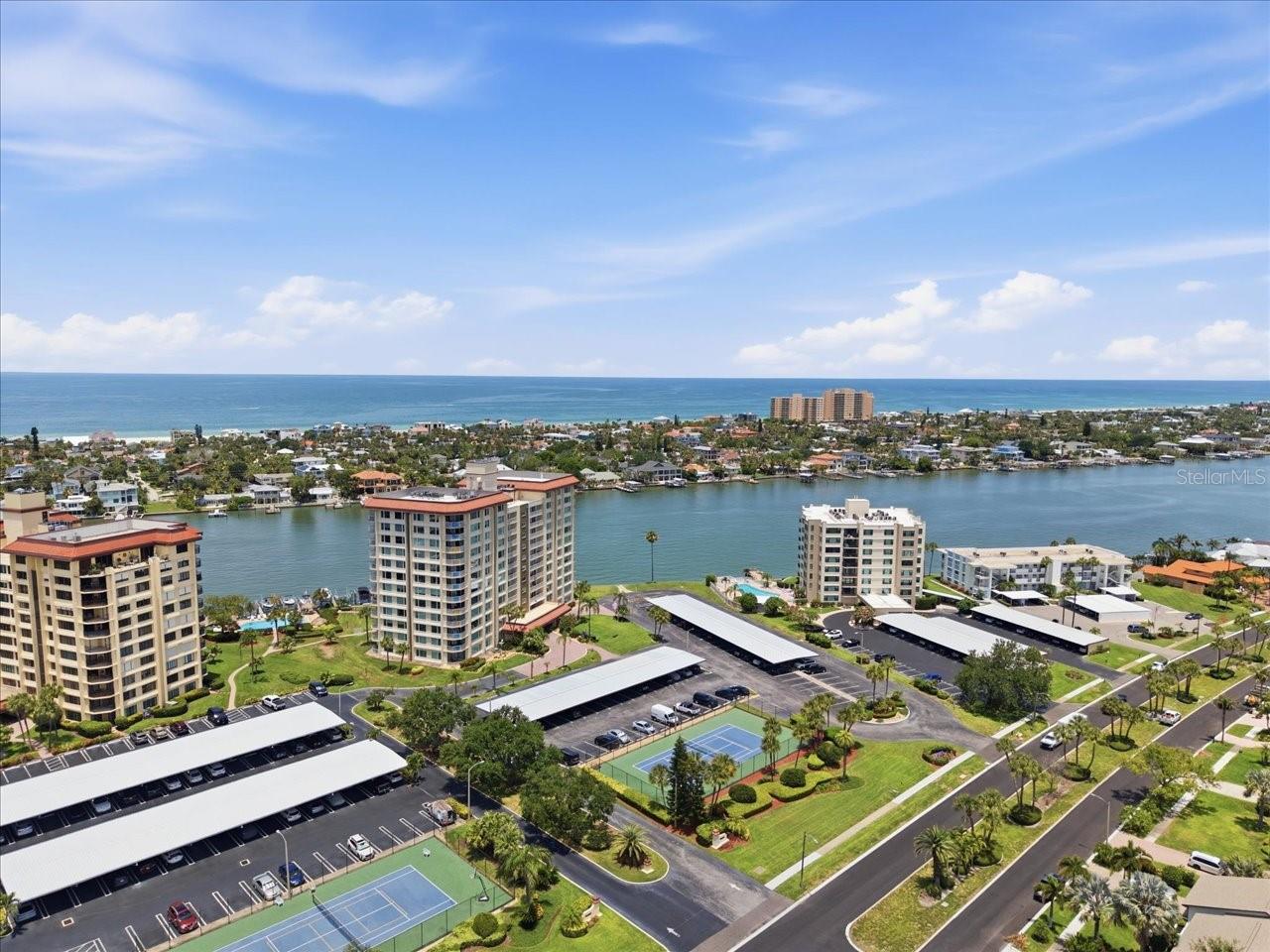 736 ISLAND WAY CONDO - Residential