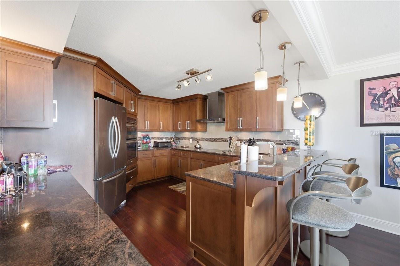 736 ISLAND WAY CONDO - Residential
