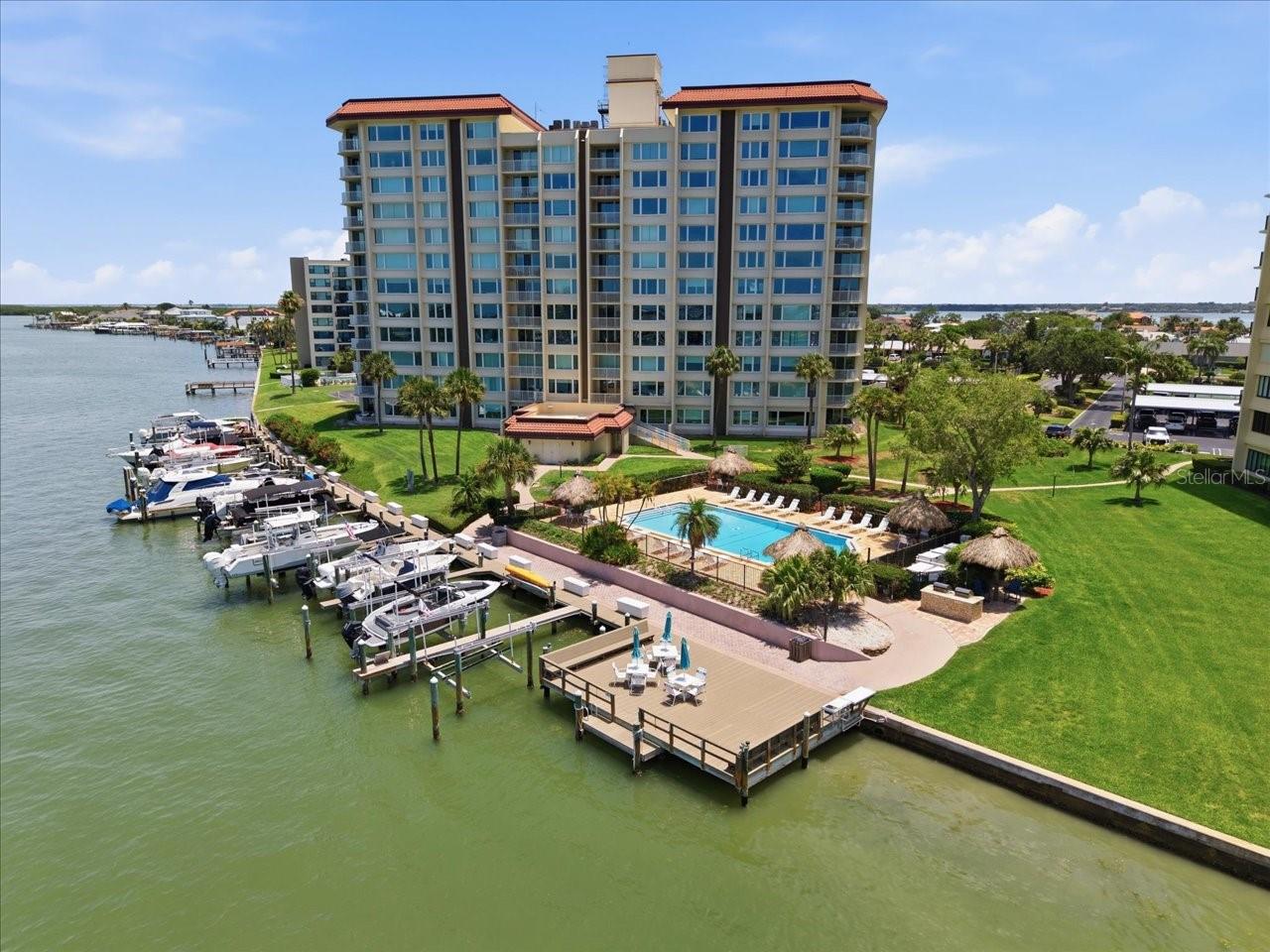 736 ISLAND WAY CONDO - Residential