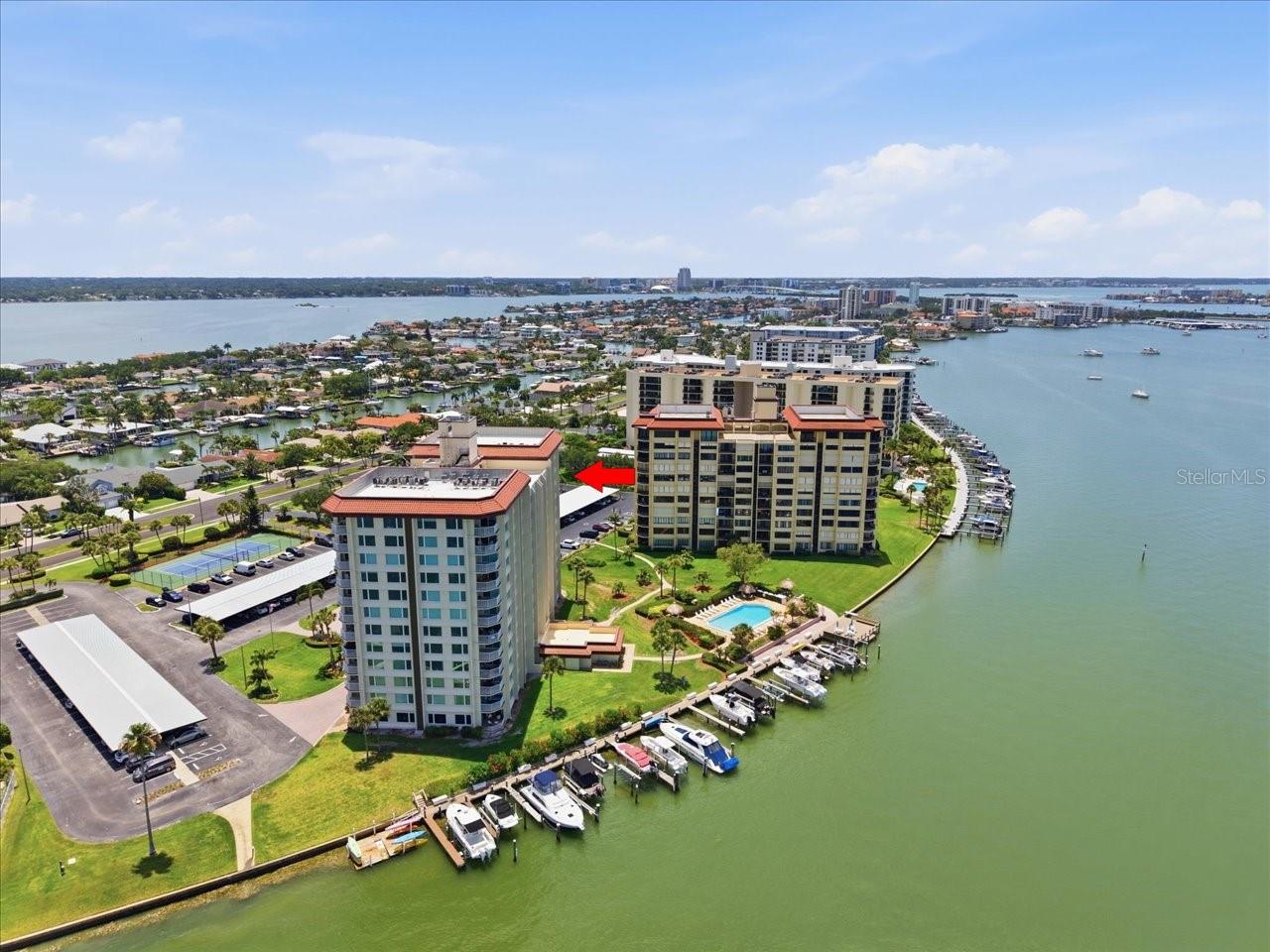 736 ISLAND WAY CONDO - Residential