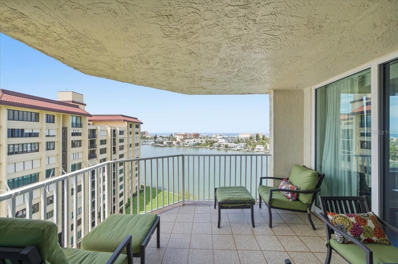 736 ISLAND WAY CONDO - Residential