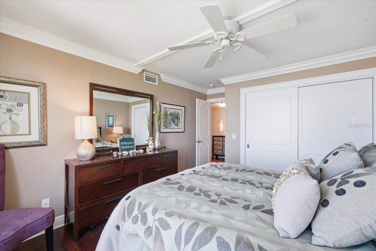 736 ISLAND WAY CONDO - Residential