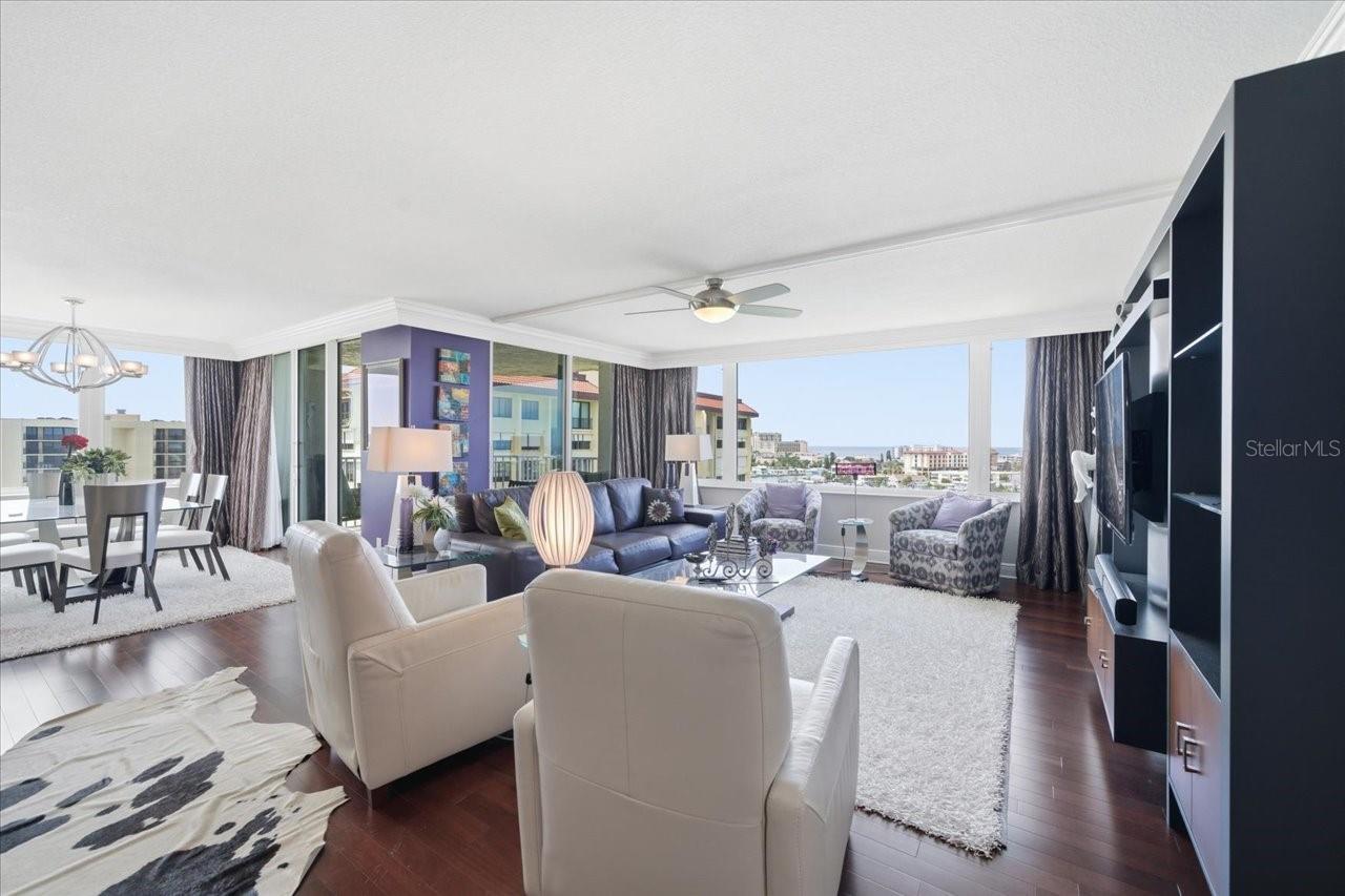 736 ISLAND WAY CONDO - Residential