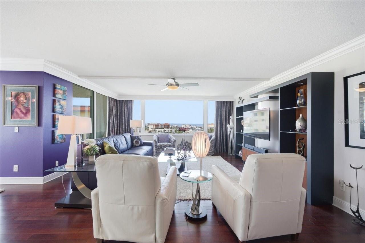 736 ISLAND WAY CONDO - Residential