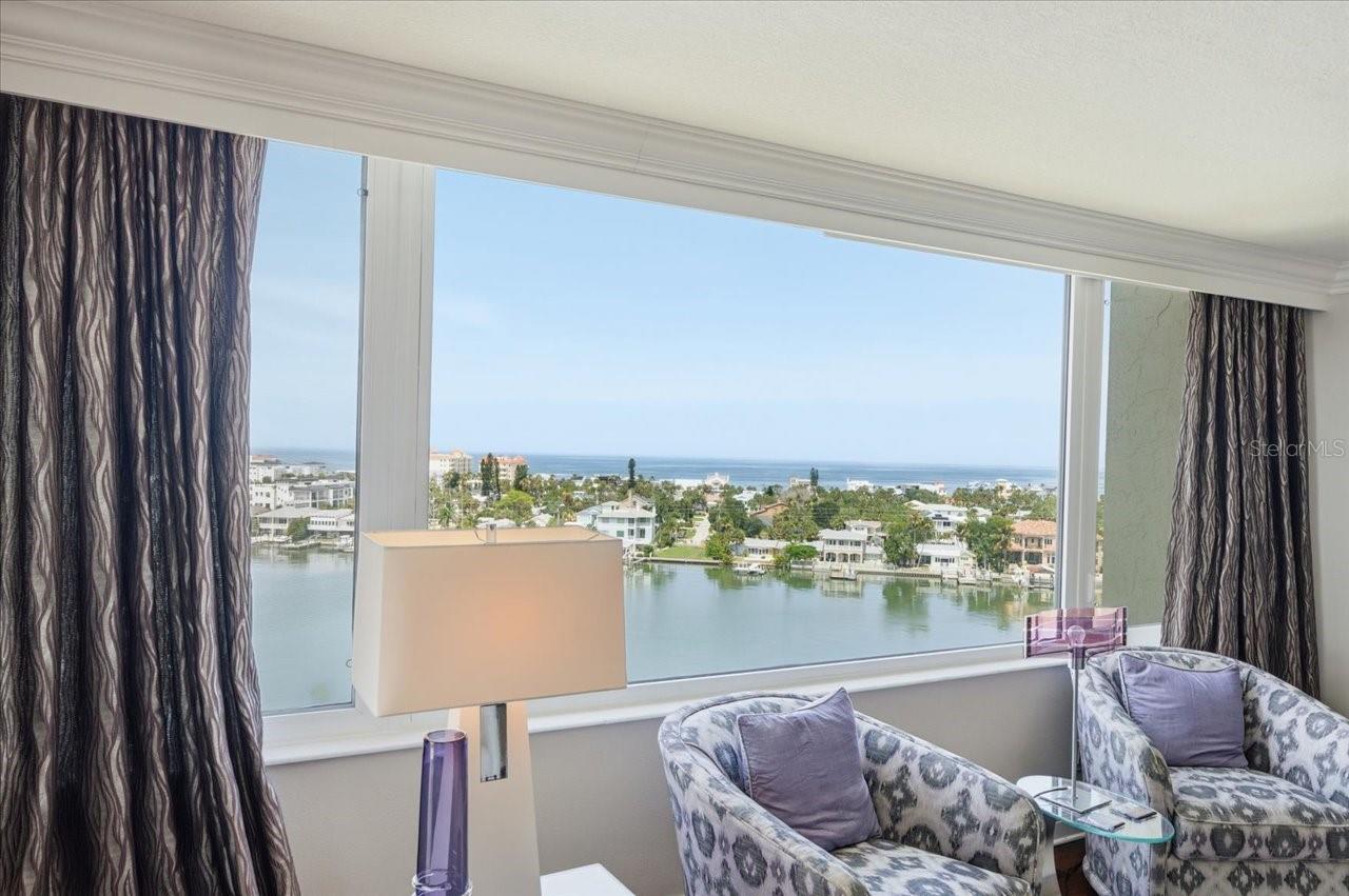 736 ISLAND WAY CONDO - Residential