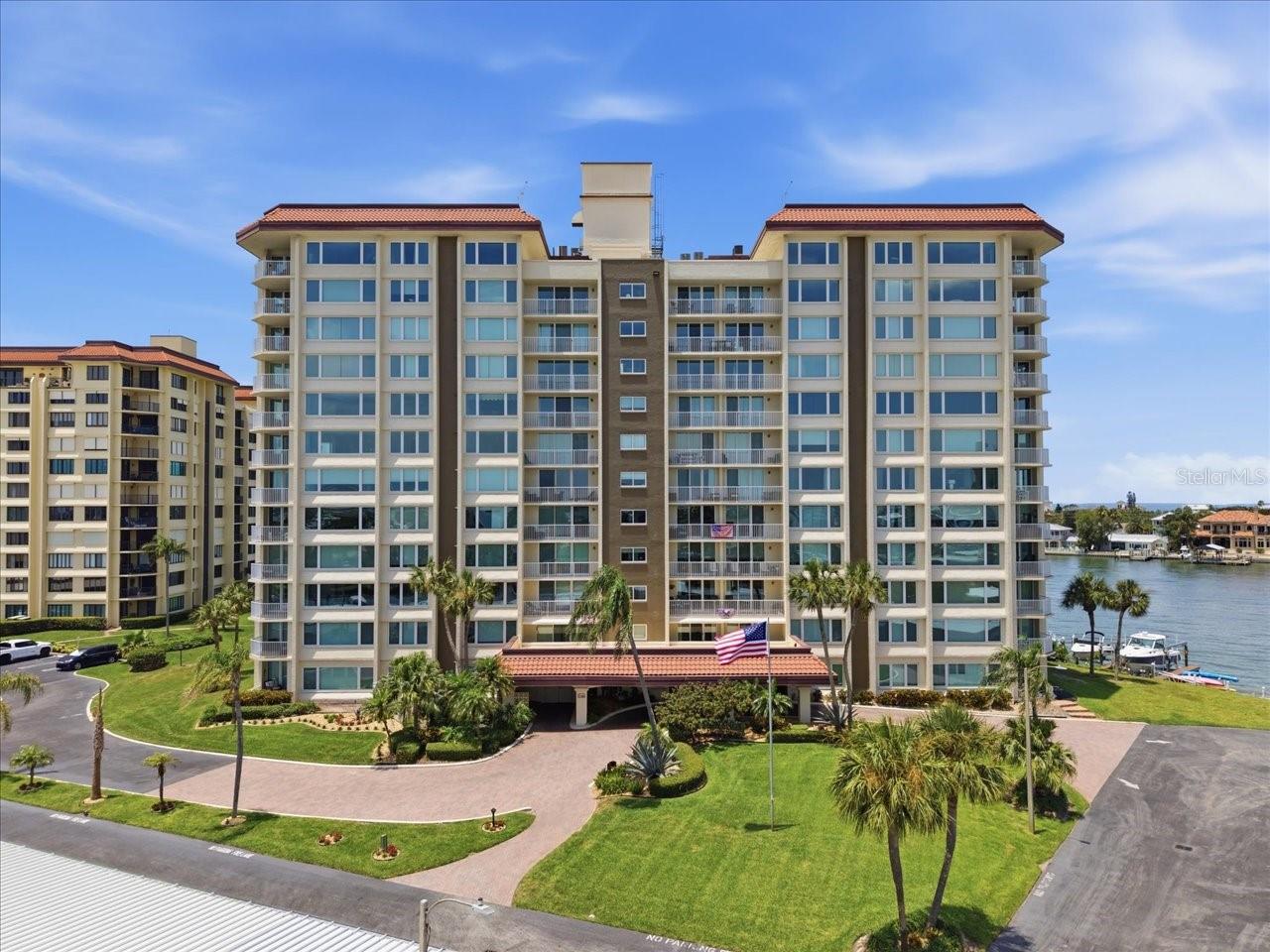736 ISLAND WAY CONDO - Residential
