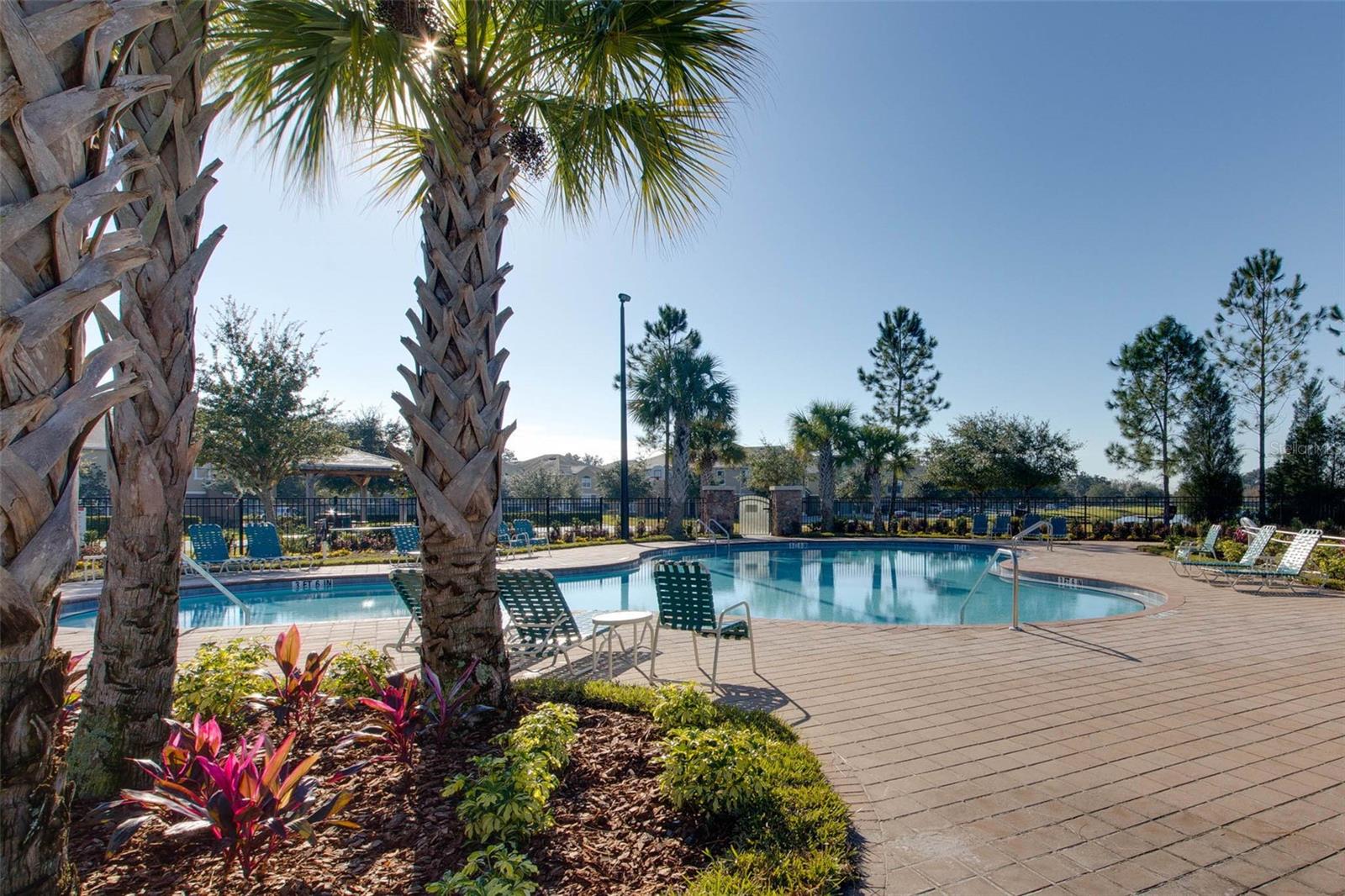 VILLAS/TUCKER OAKS - Residential