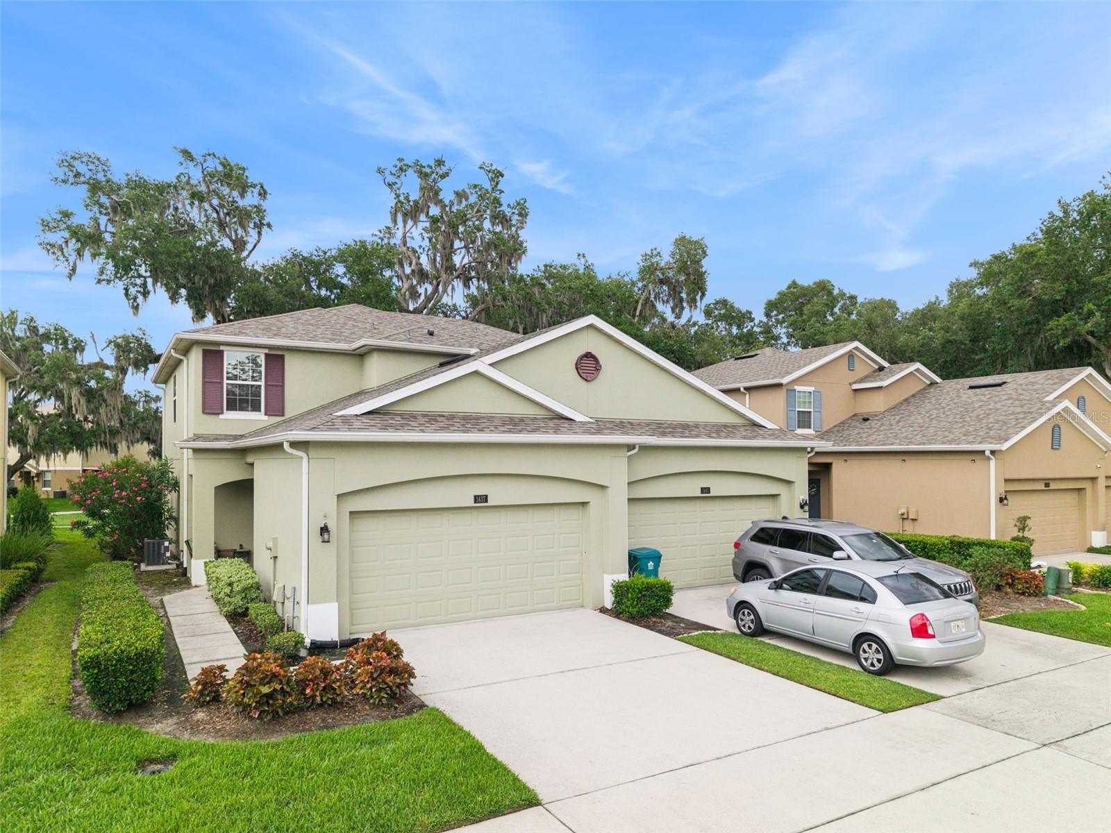 VILLAS/TUCKER OAKS - Residential