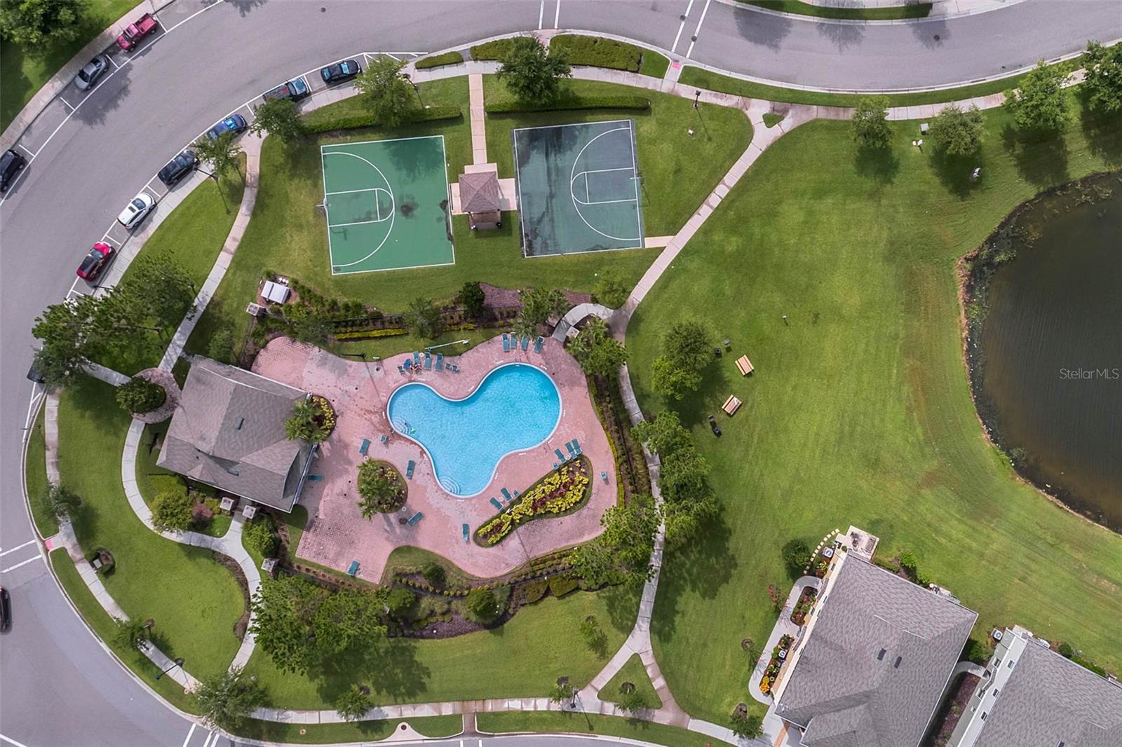 VILLAS/TUCKER OAKS - Residential